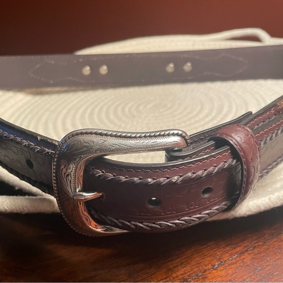 Men's Brown Leather Western Style Belt with Silver Buckle - Picture 1 of 8